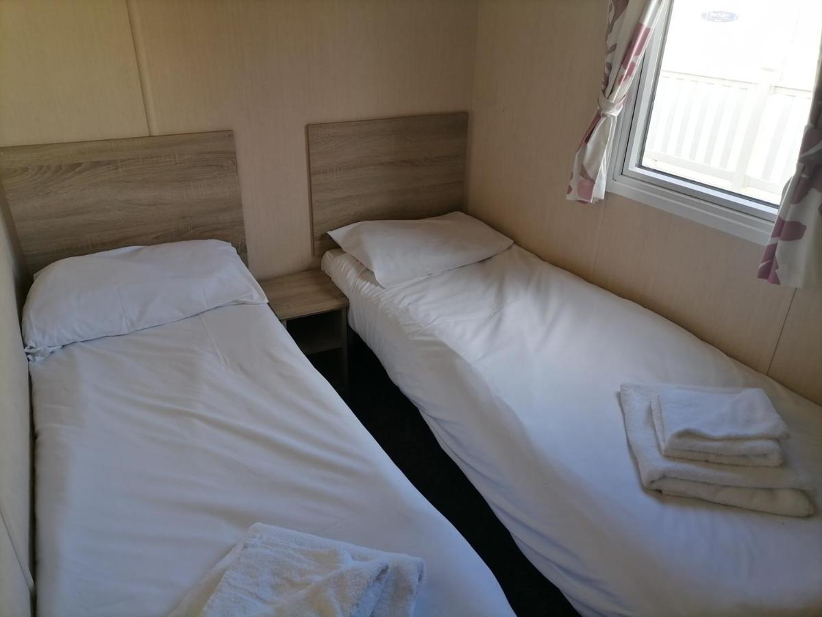 The Sandcastle - Family Holiday Home Near The Beach Camber Екстер'єр фото